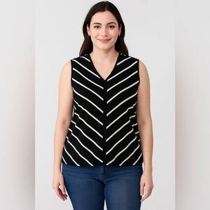 🖤Linda Matthews Sleeveless Top - Black and White, Size M 🖤